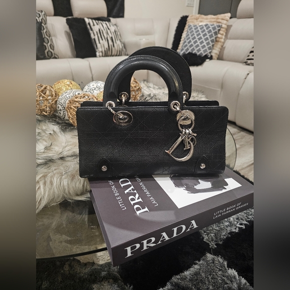 ‼️SOLD‼️Authentic Cannage lady Dior east west bag - Picture 6 of 15